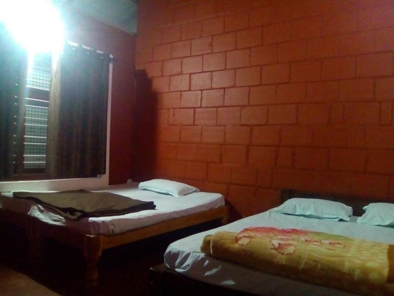 Athena Homestay Somvārpet エクステリア 写真